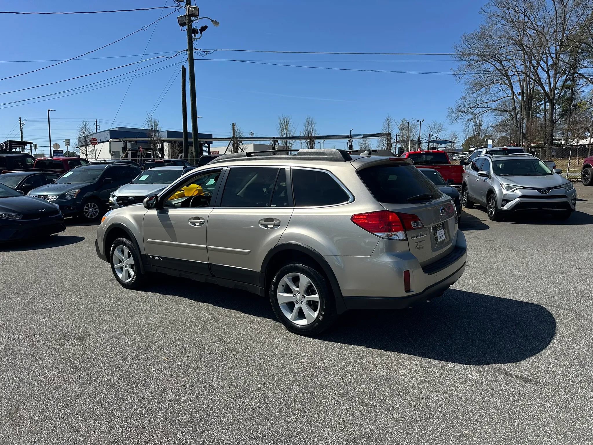 Used 2014 Subaru Outback 2.5i Premium image 6
