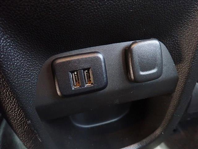 Used 2015 Chevrolet Colorado LT w/ Luxury Package image 10