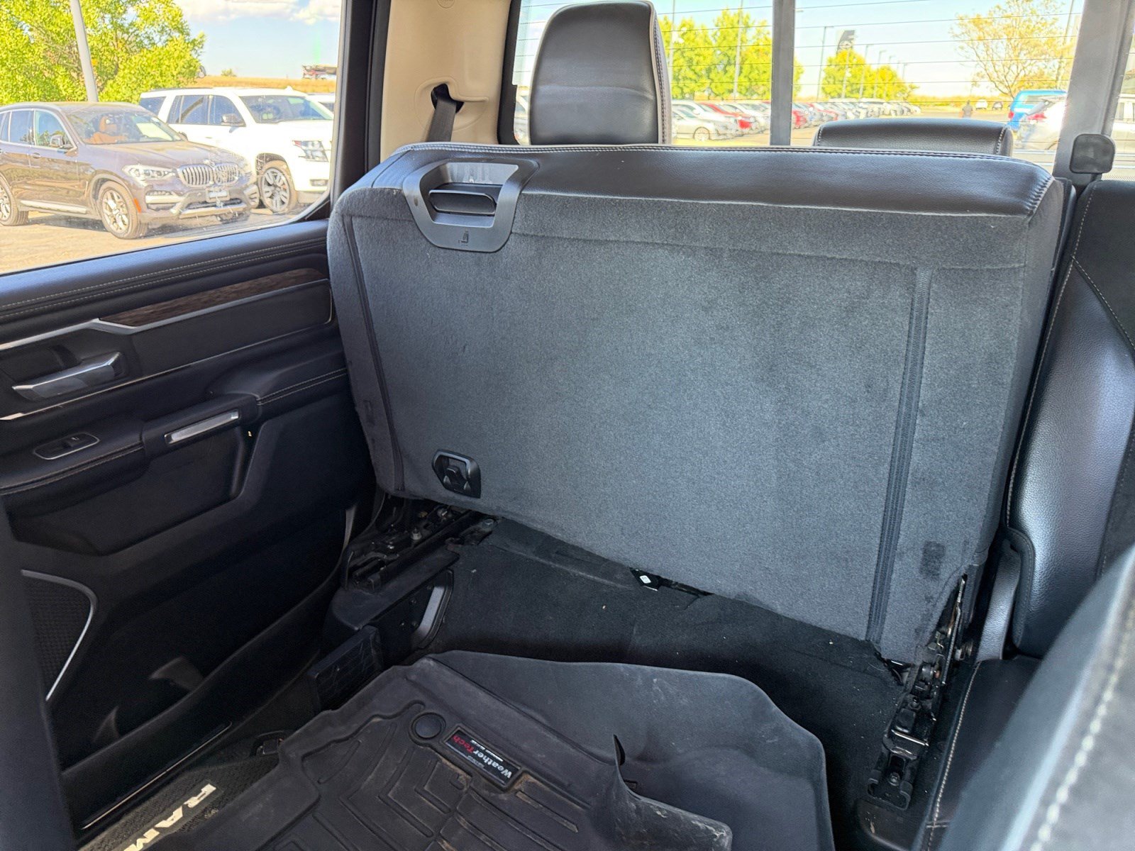 Used 2020 RAM 1500 Laramie AWD/4WD image 18