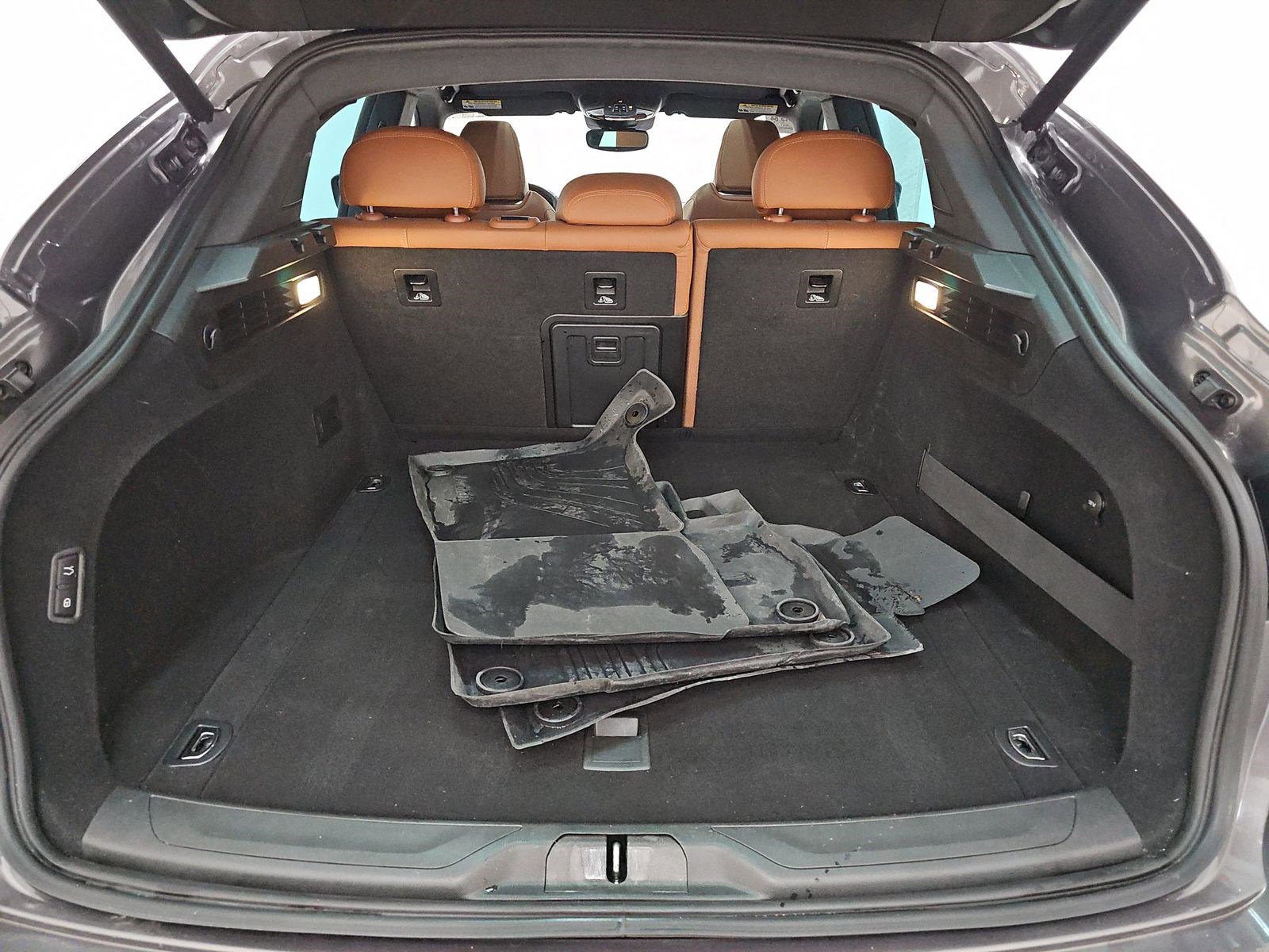 Used 2023 Maserati Levante GT image 16