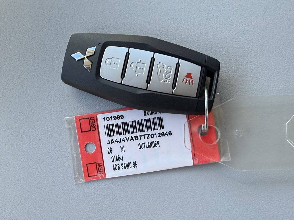 New 2026 Mitsubishi Outlander SE image 36