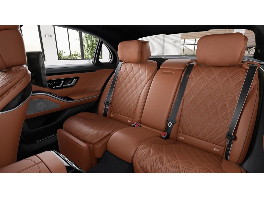 Used 2024 Mercedes-Benz S 580 4MATIC Sedan image 5