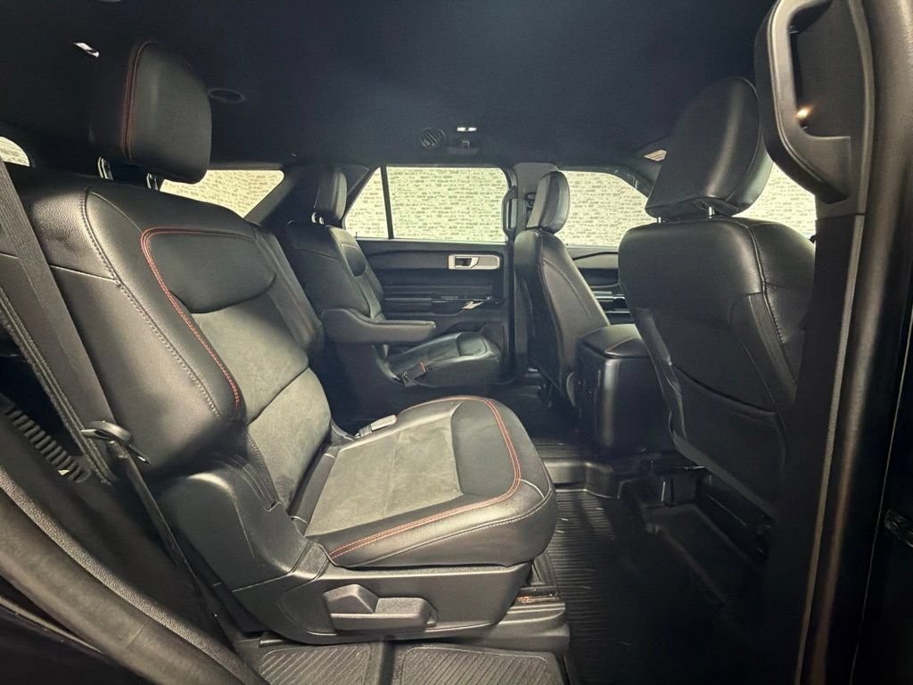 Used 2022 Ford Explorer ST-Line AWD/4WD image 12
