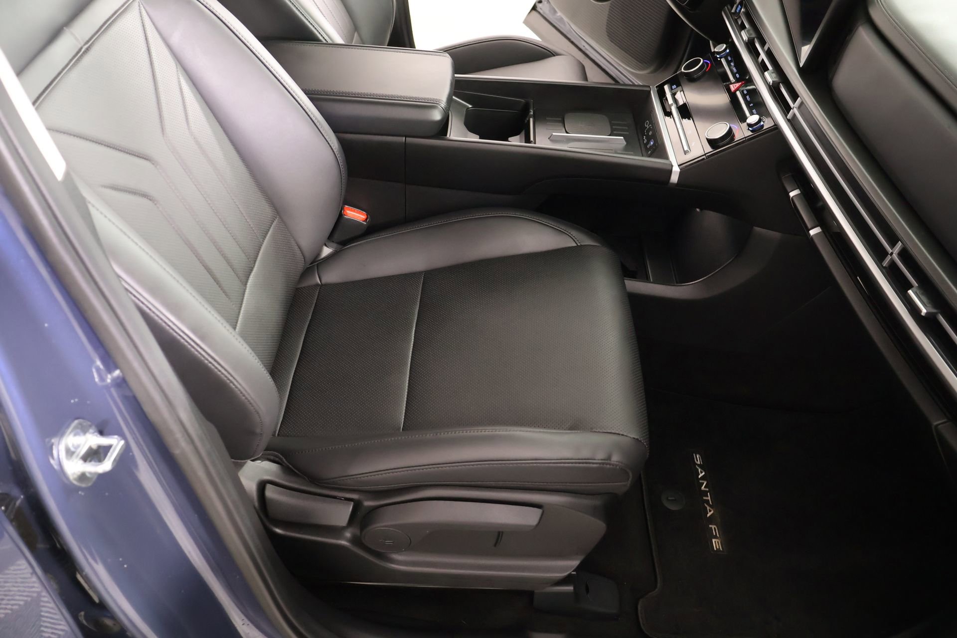 Used 2026 Hyundai Santa Fe SEL FWD image 13