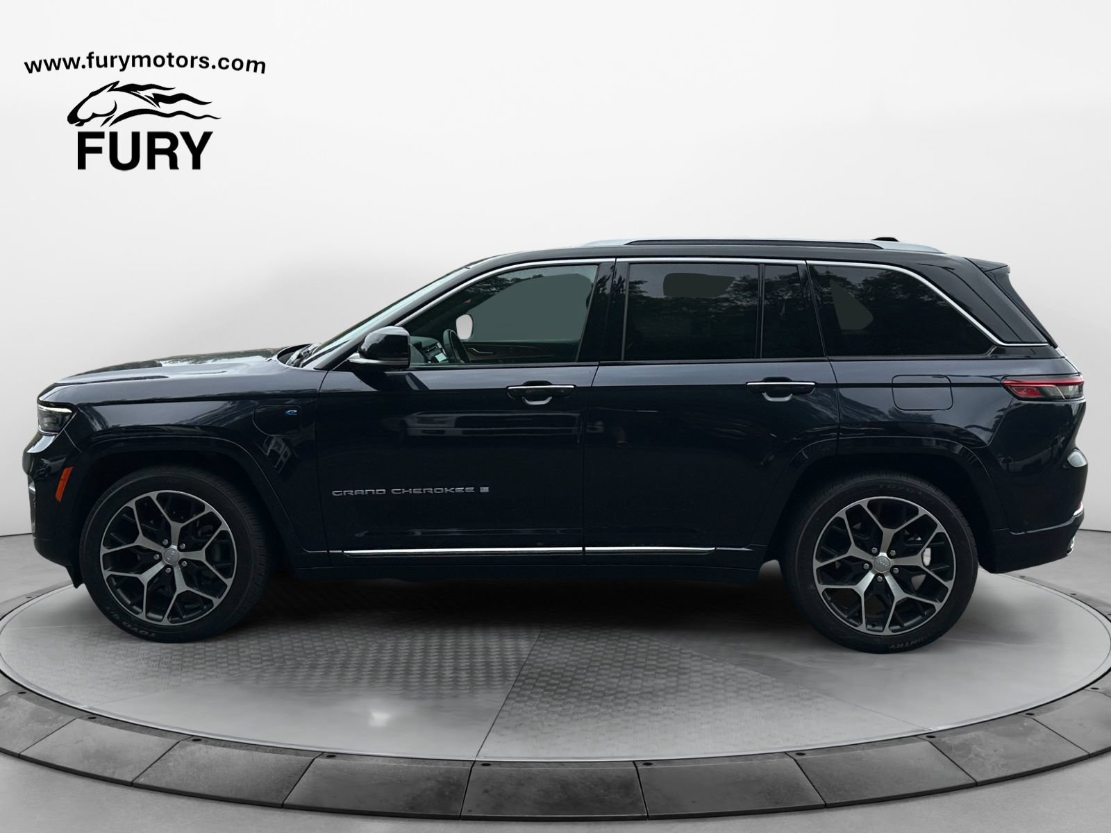 Used 2022 Jeep Grand Cherokee Summit AWD/4WD image 6