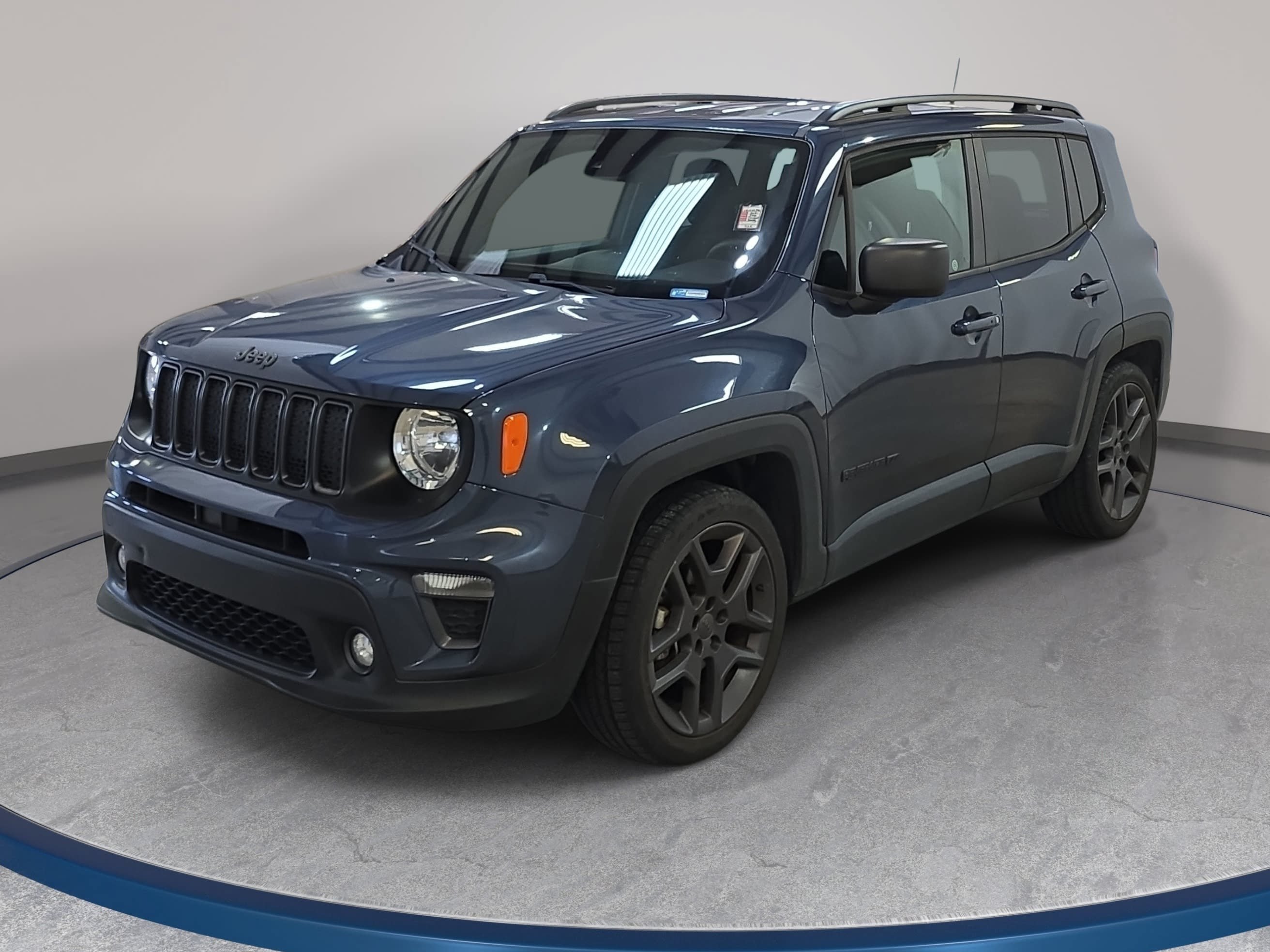 Used 2021 Jeep Renegade Latitude FWD image 1