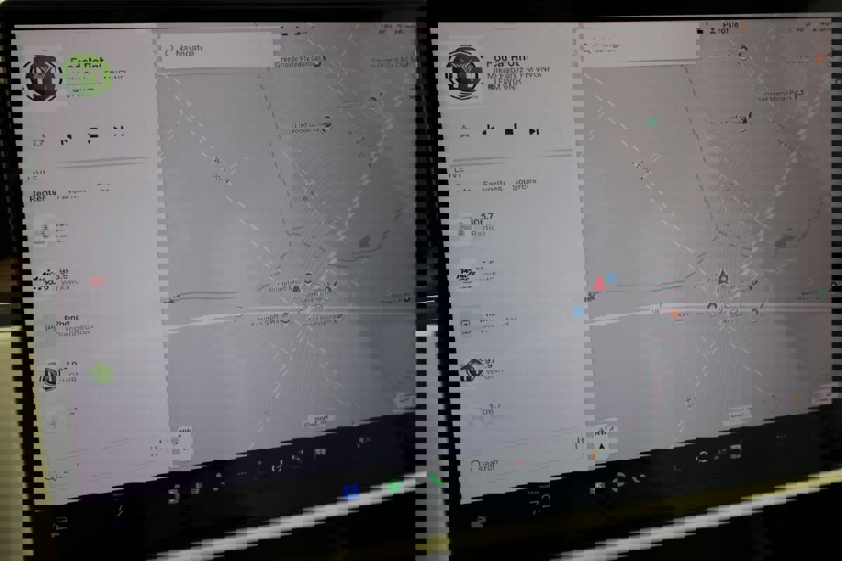 Used 2022 Tesla Model X image 8