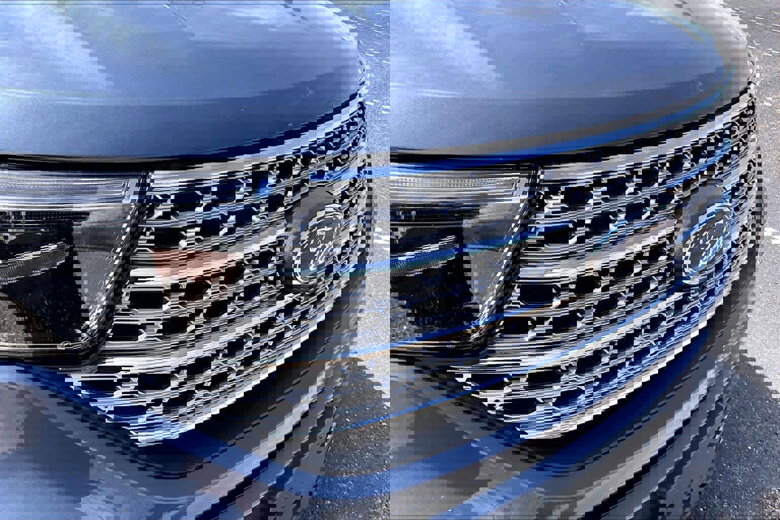 Used 2021 Ford Explorer Limited image 27