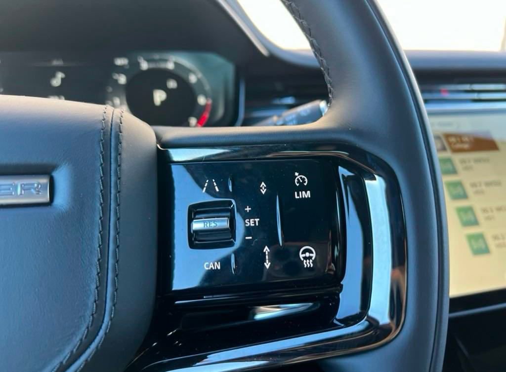 New 2025 Land Rover Range Rover Sport Dynamic SE image 20