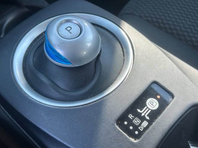 Used 2013 Nissan Leaf S FWD image 16