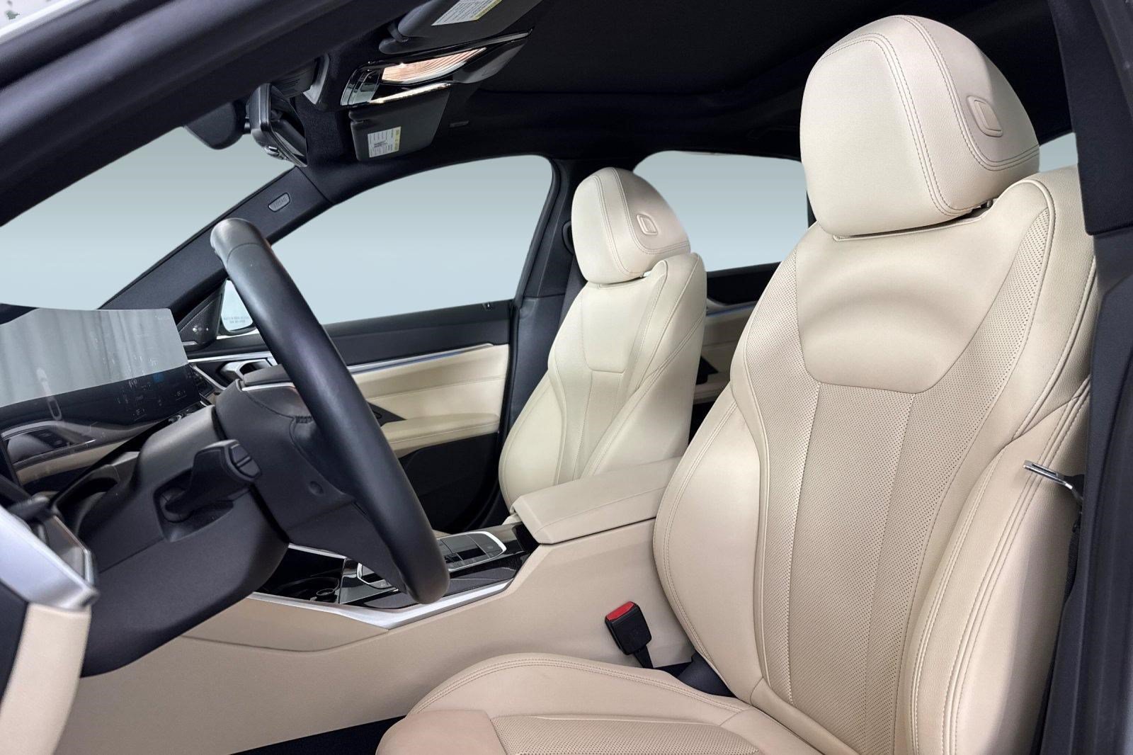 Certified 2023 BMW i4 eDrive35 RWD image 5