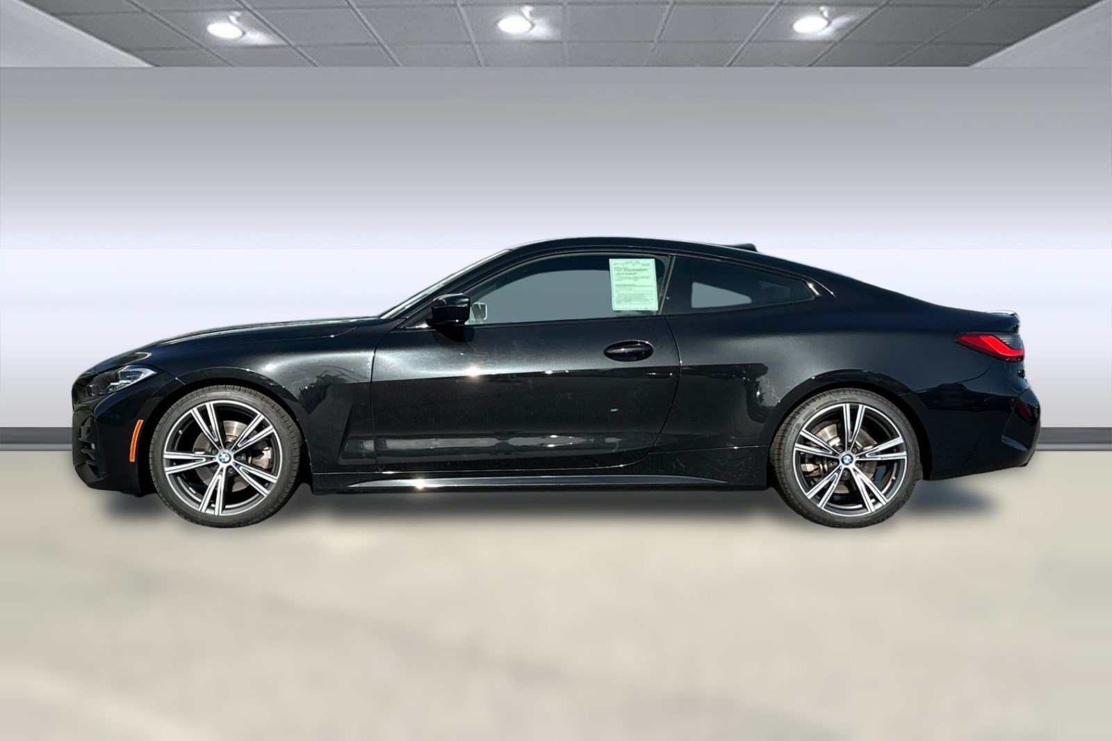 Used 2023 BMW 430i Coupe w/ M Sport Package RWD image 2