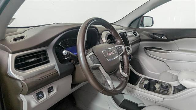 Used 2023 GMC Acadia SLT image 28