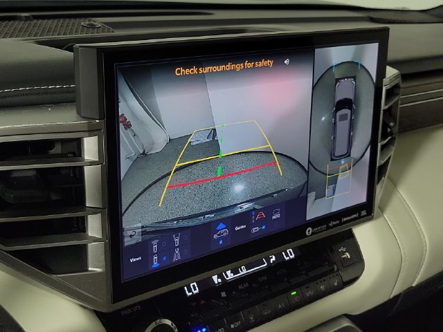 Used 2024 Toyota Sequoia Capstone AWD/4WD image 29