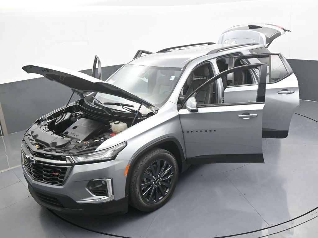 Used 2023 Chevrolet Traverse RS image 75