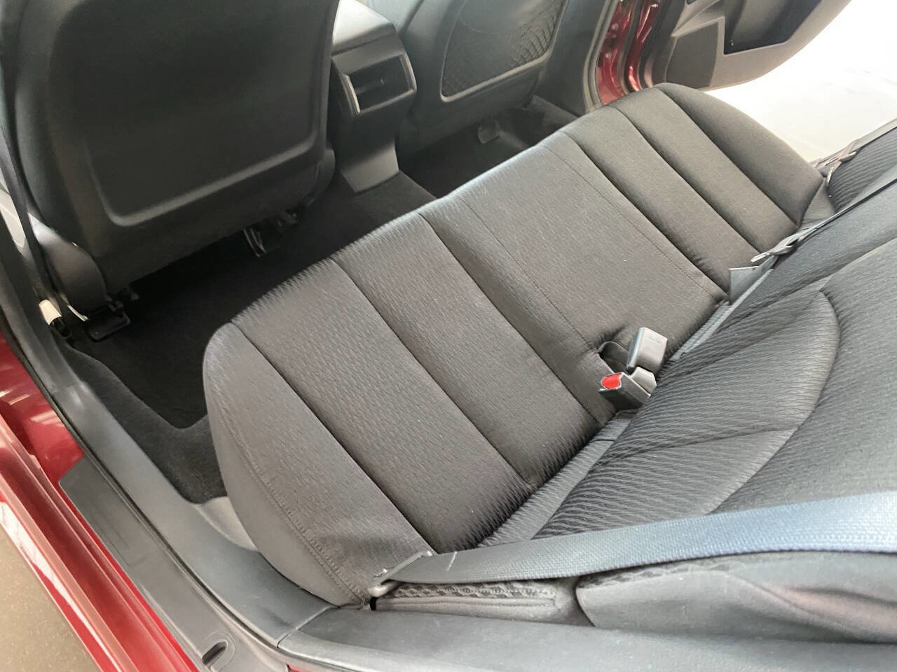 Used 2011 Subaru Legacy 2.5i Premium image 28