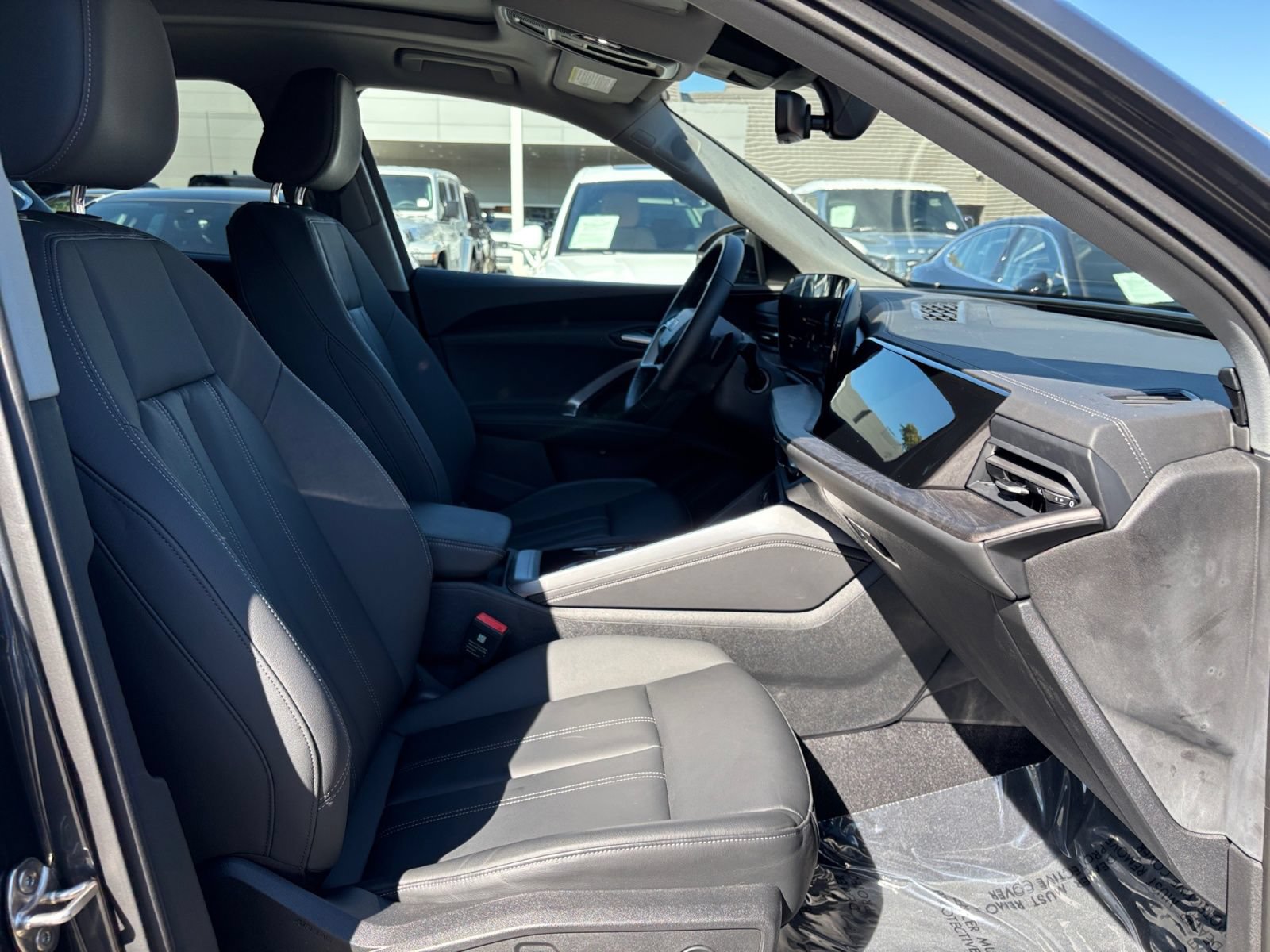 Used 2025 Audi Q5 Premium Plus w/ Premium Plus AWD/4WD image 17