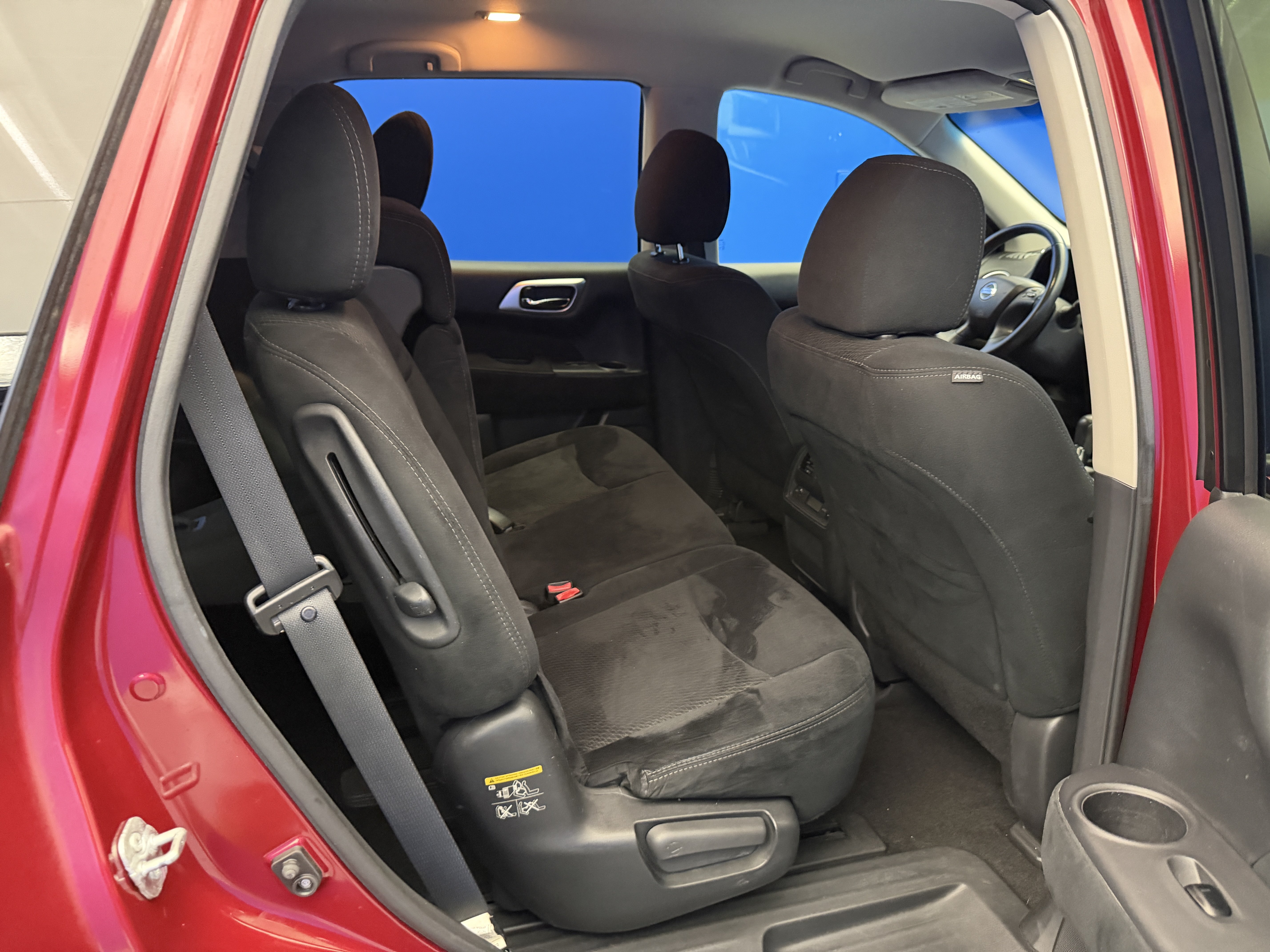 Used 2015 Nissan Pathfinder SV FWD image 25