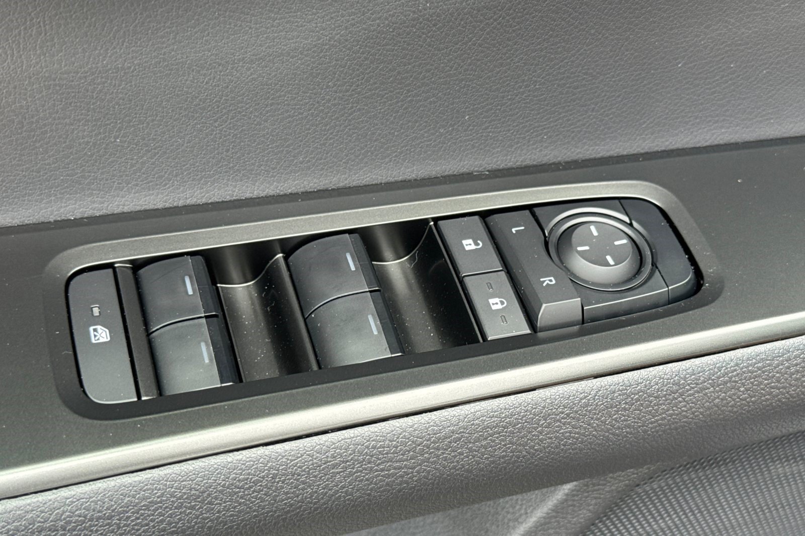 Used 2026 Lexus UX 300h AWD w/ Accessory Package (P1) image 13