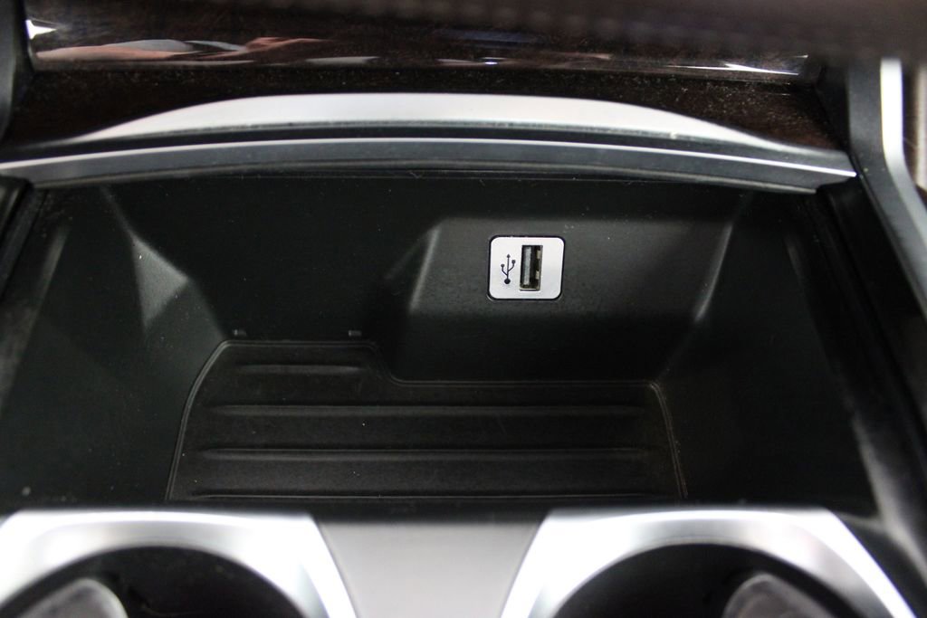 Used 2017 BMW 750i xDrive AWD/4WD image 18