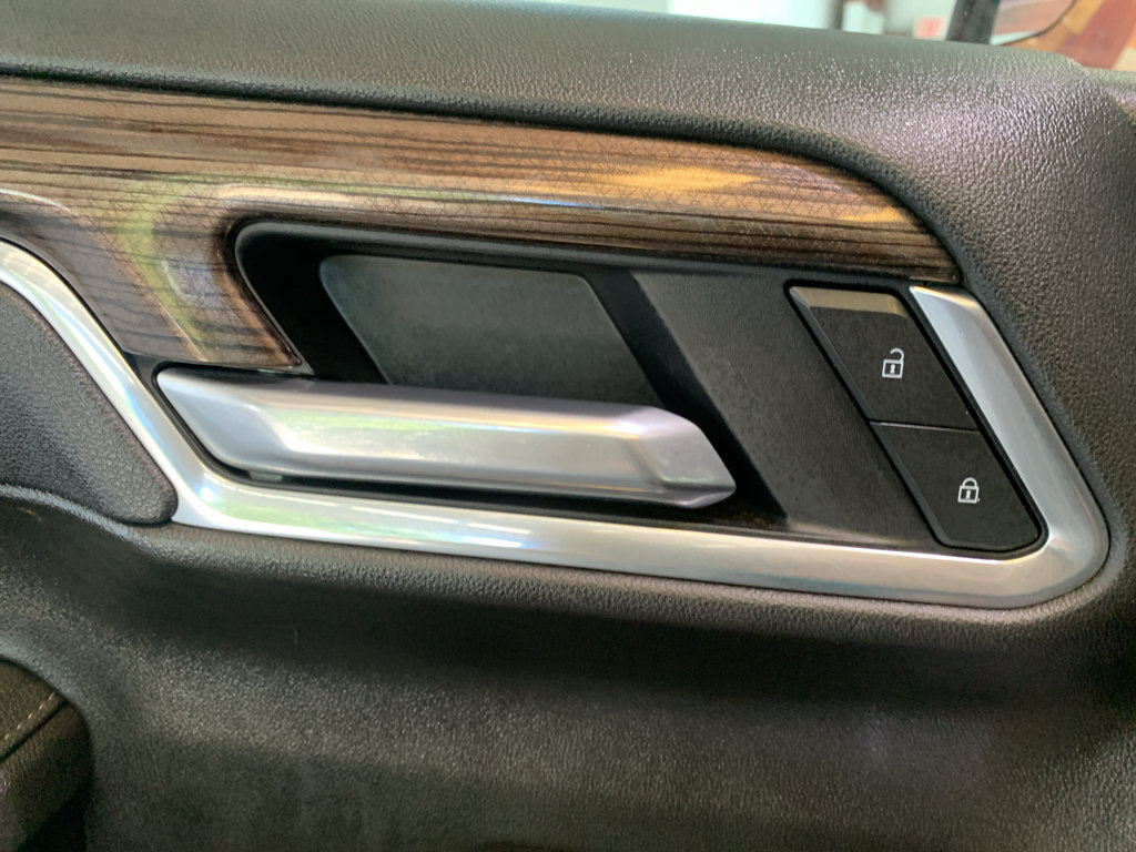 Used 2025 Chevrolet Silverado 1500 LT RWD image 25