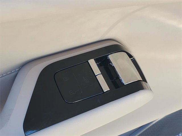 New 2025 Volvo EX90 Ultra w/ Protection Package Premier image 12