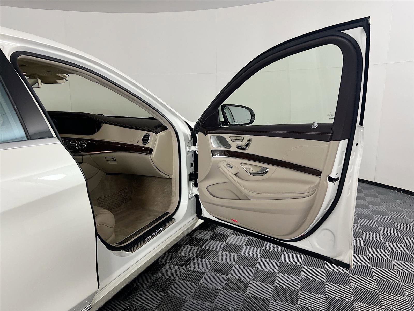 Used 2018 Mercedes-Benz S 450 S 450 image 27