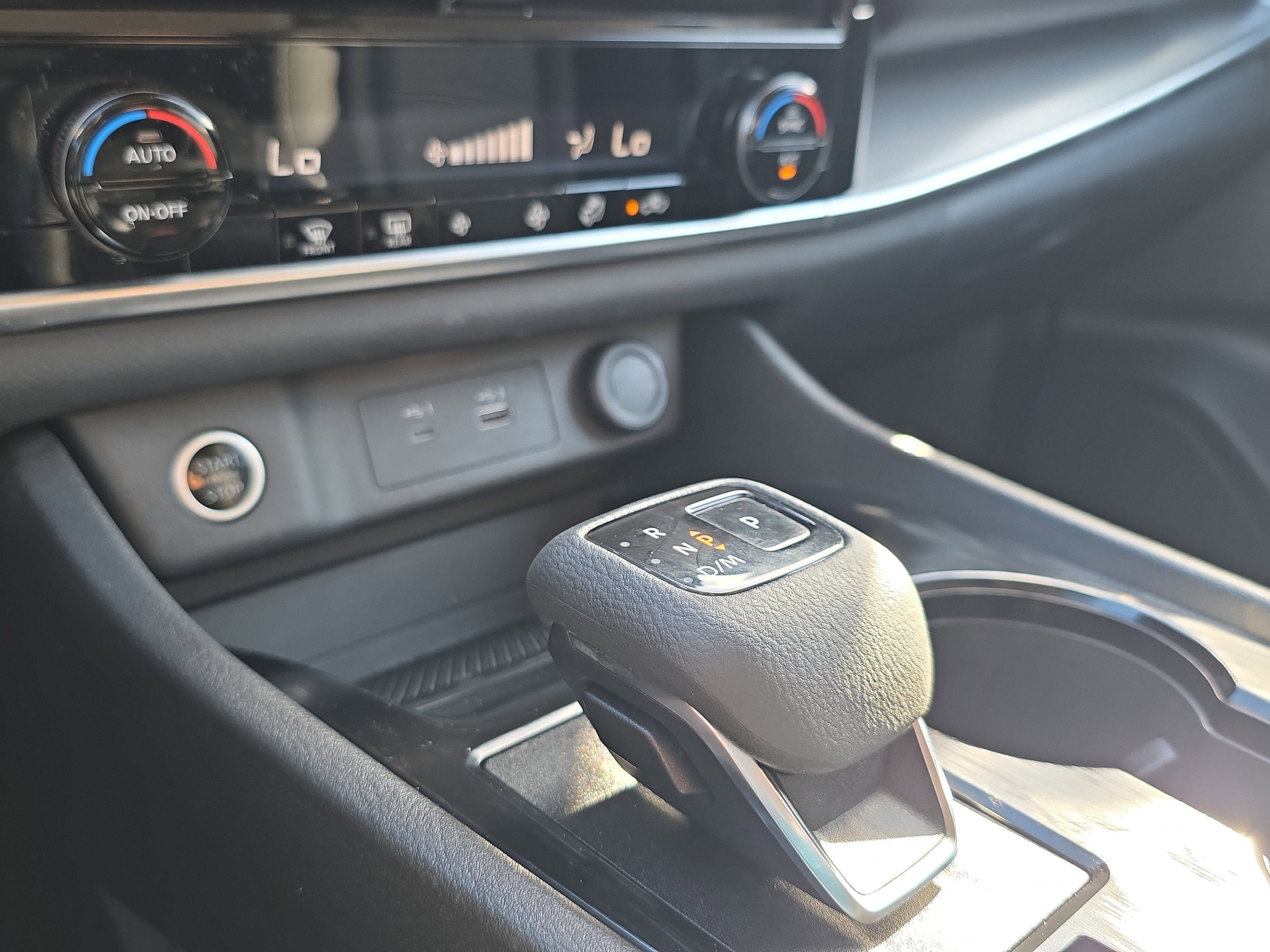 Used 2021 Nissan Rogue SV image 34