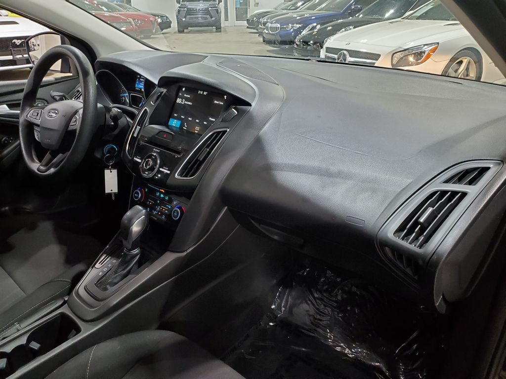 Used 2018 Ford Focus SEL FWD image 15