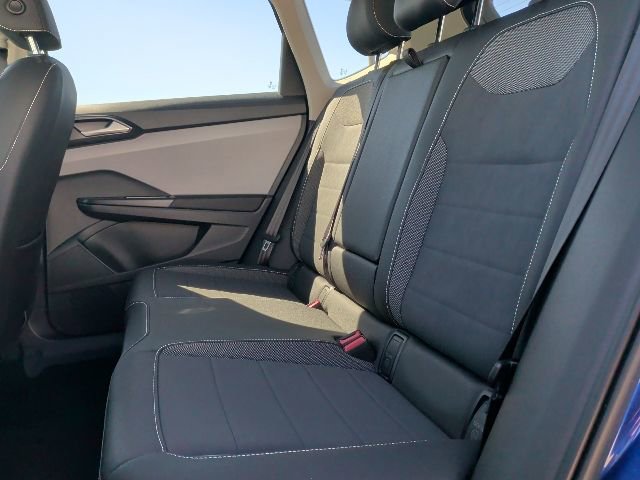 Used 2023 Volkswagen Taos SE image 15