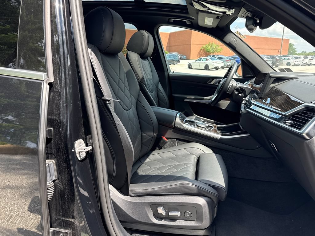 Used 2026 BMW X5 xDrive40i AWD/4WD image 30