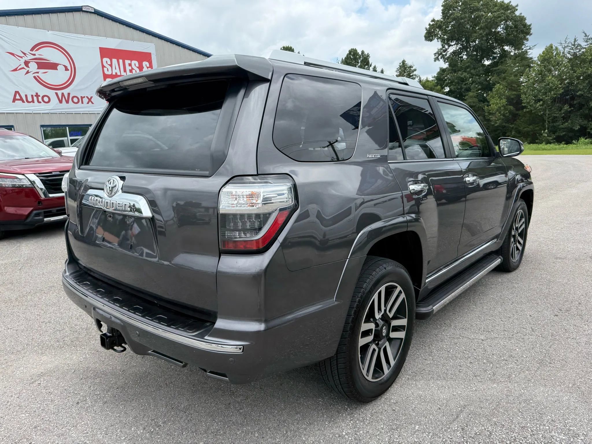 Used 2014 Toyota 4Runner Limited image 22