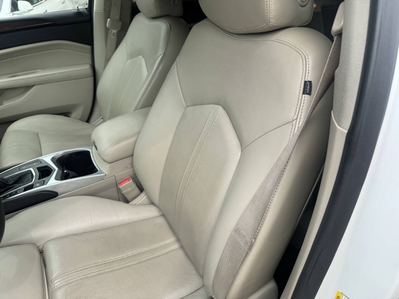 Used 2011 Cadillac SRX Luxury FWD image 15