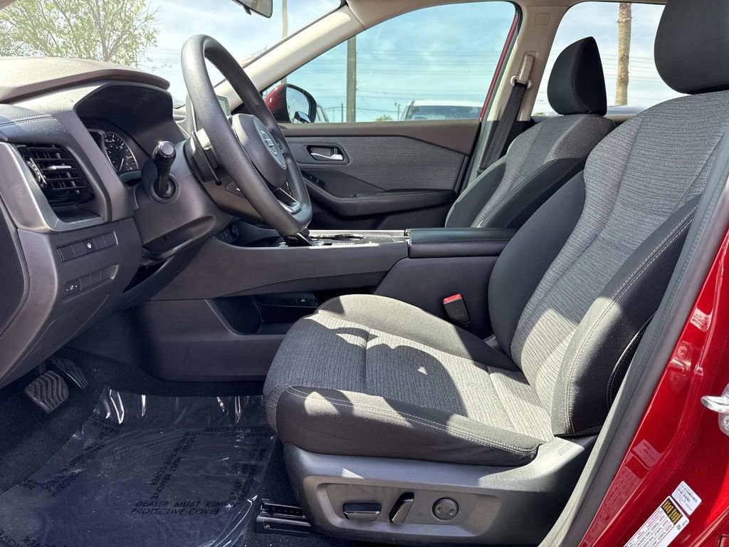 Certified 2021 Nissan Rogue SV FWD image 20