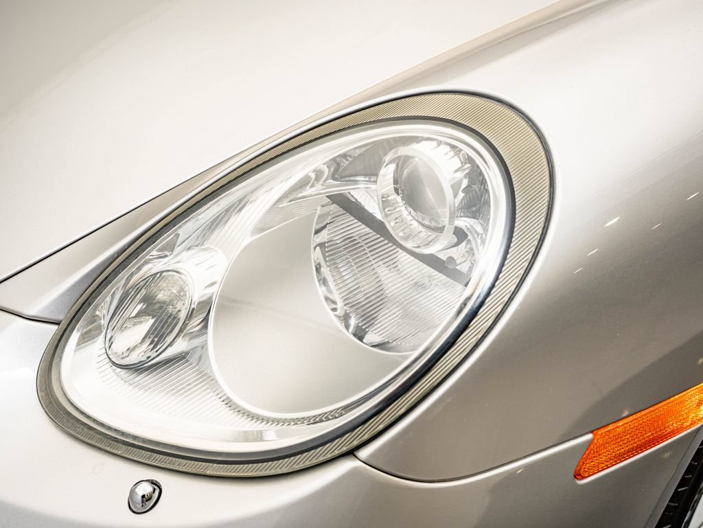 Used 2005 Porsche Boxster RWD image 15