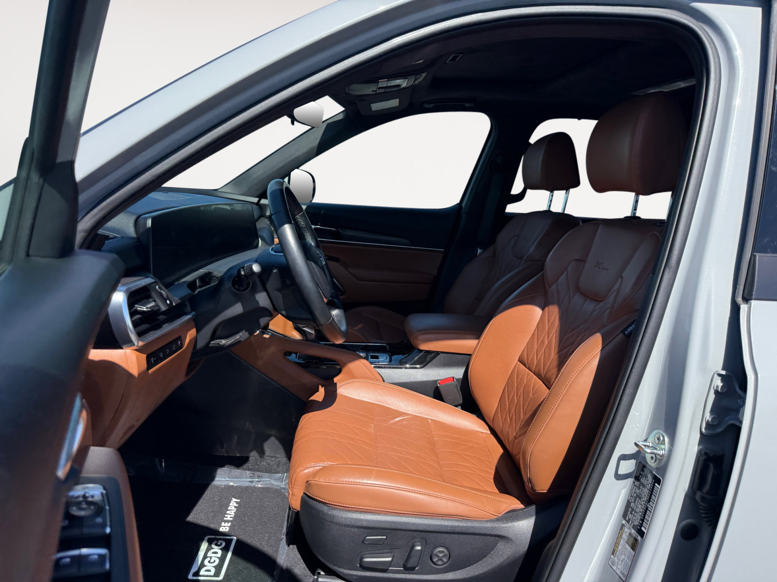 Used 2024 Kia Telluride SX Prestige X-Pro AWD/4WD image 10