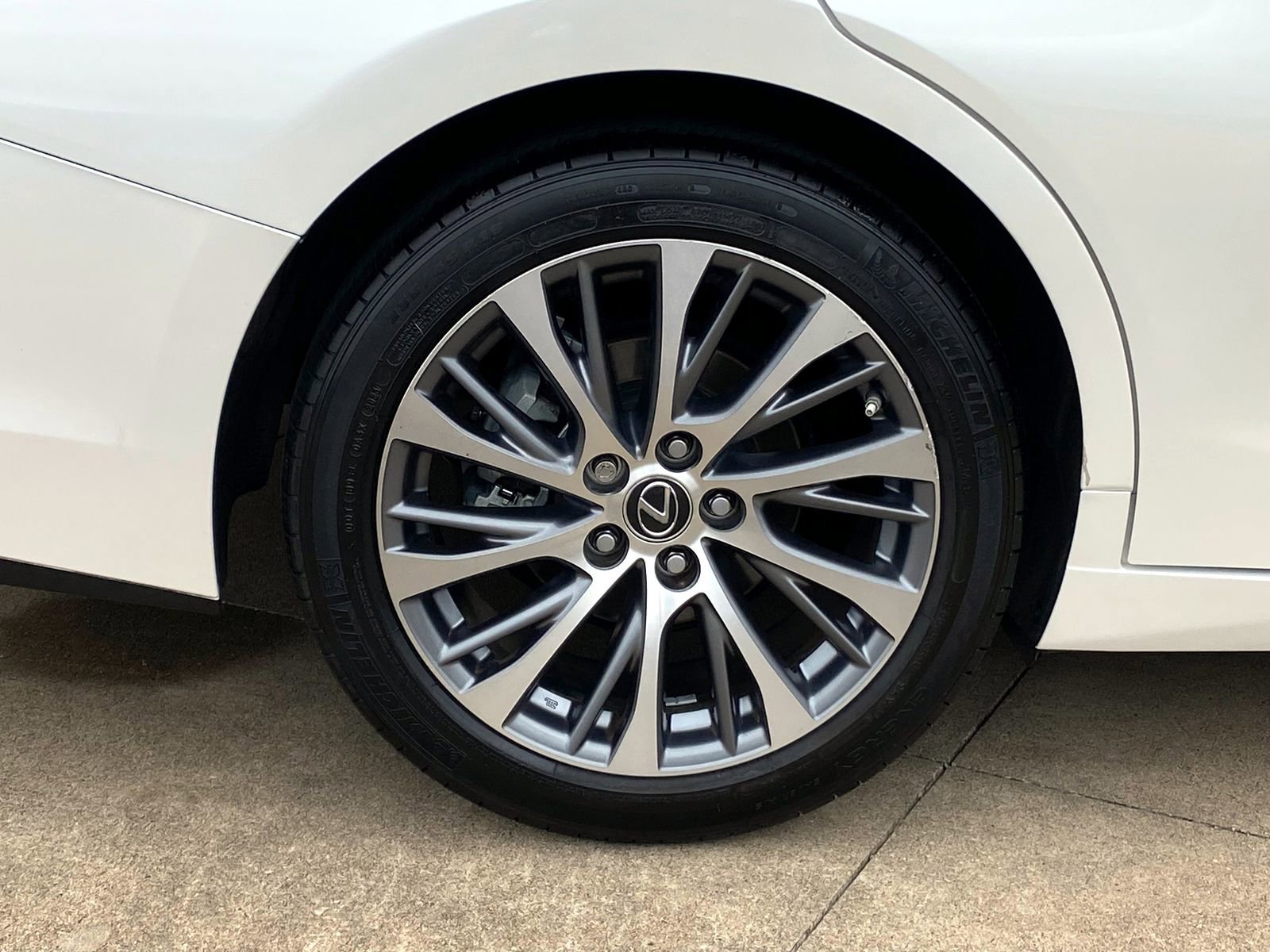 Used 2019 Lexus ES 350 w/ Premium Package FWD image 8