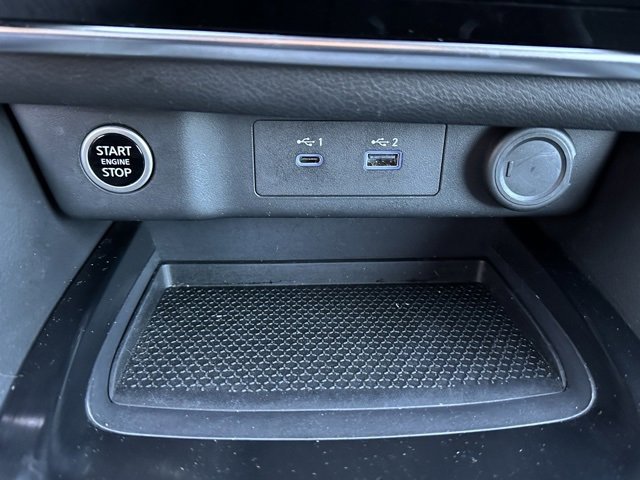 Used 2023 Nissan Rogue S image 35