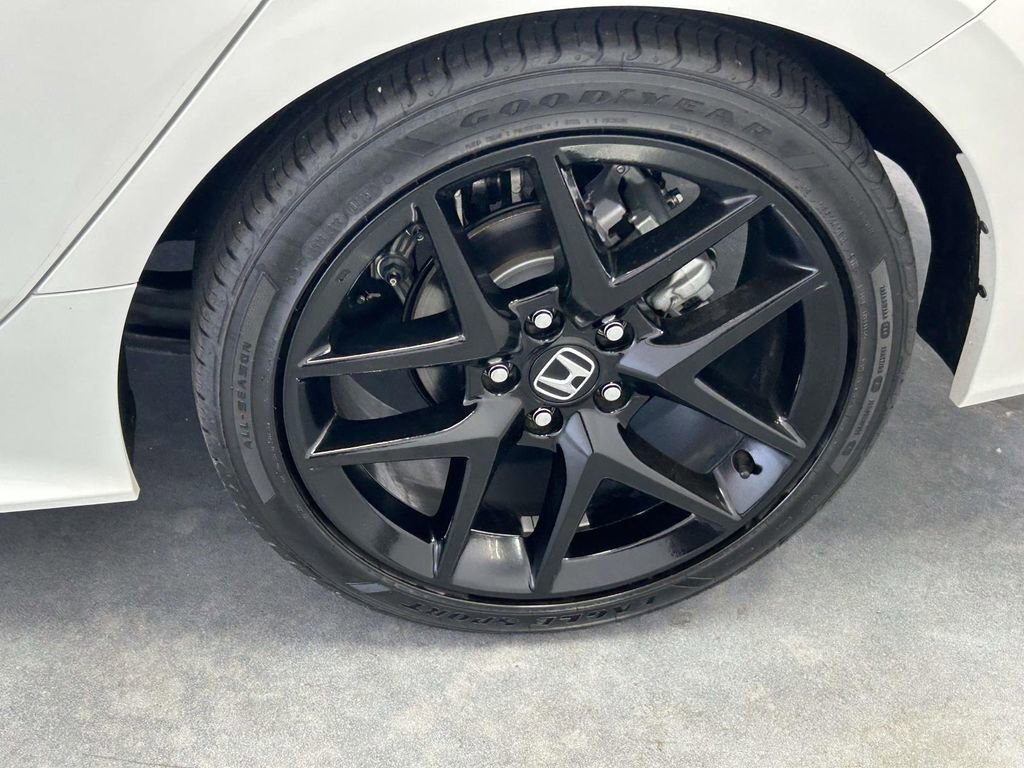 Used 2025 Honda Civic Sport image 9