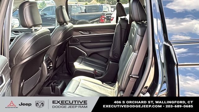 Used 2021 Jeep Grand Cherokee L Limited AWD/4WD image 23