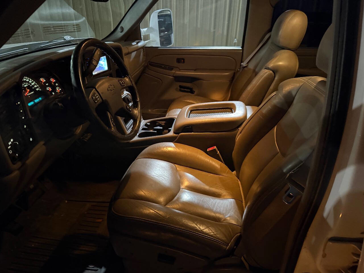 Used 2006 Chevrolet Silverado 2500 LT w/ Onstar Plus Package image 10