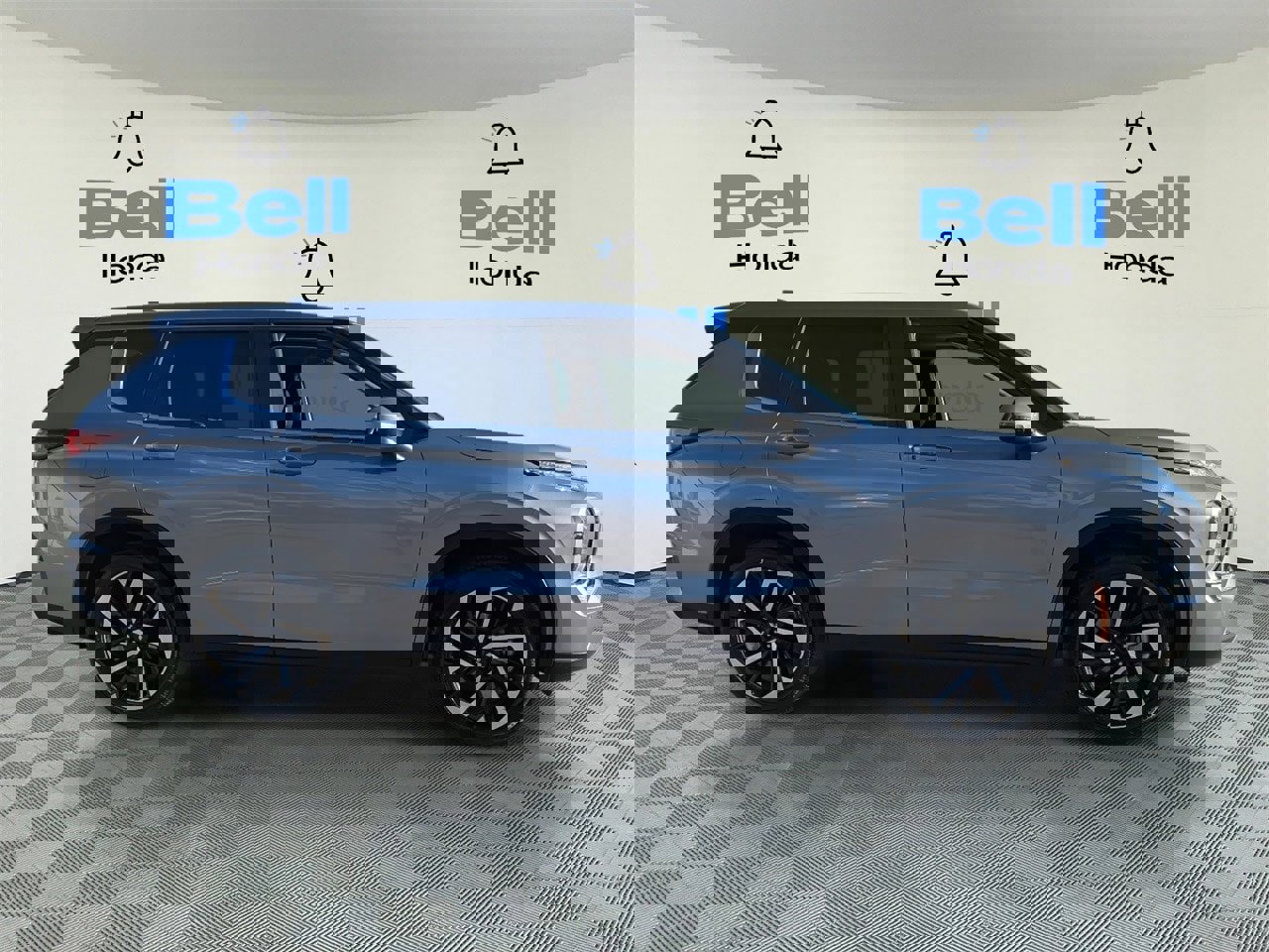 Used 2024 Mitsubishi Outlander AWD image 5