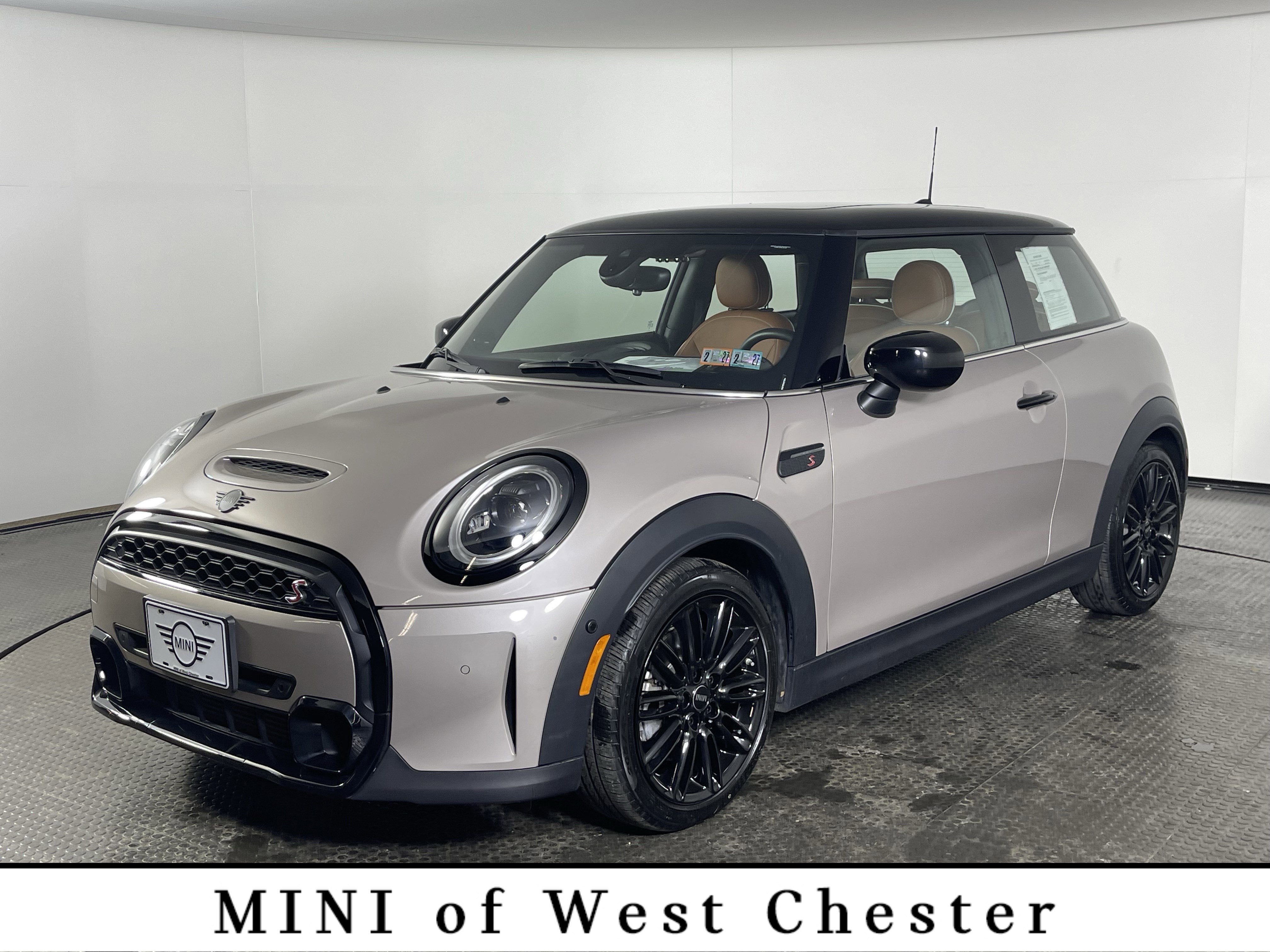 Used 2024 MINI Cooper S image 1