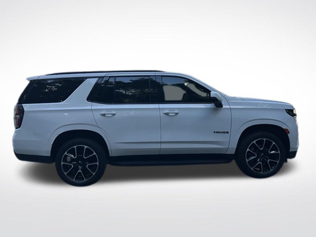 Used 2022 Chevrolet Tahoe RST w/ Luxury Package AWD/4WD image 7