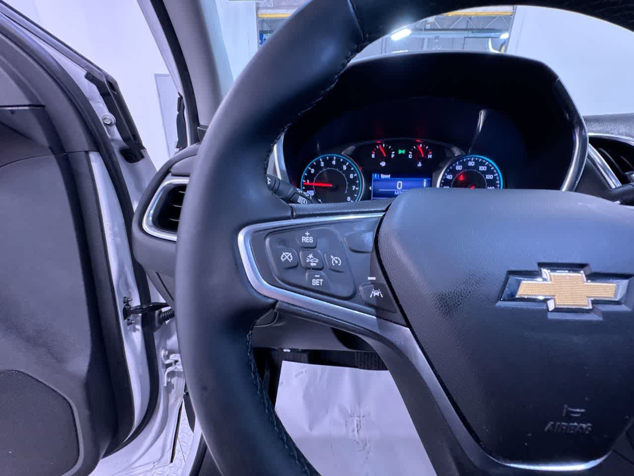Used 2023 Chevrolet Equinox LT FWD image 20