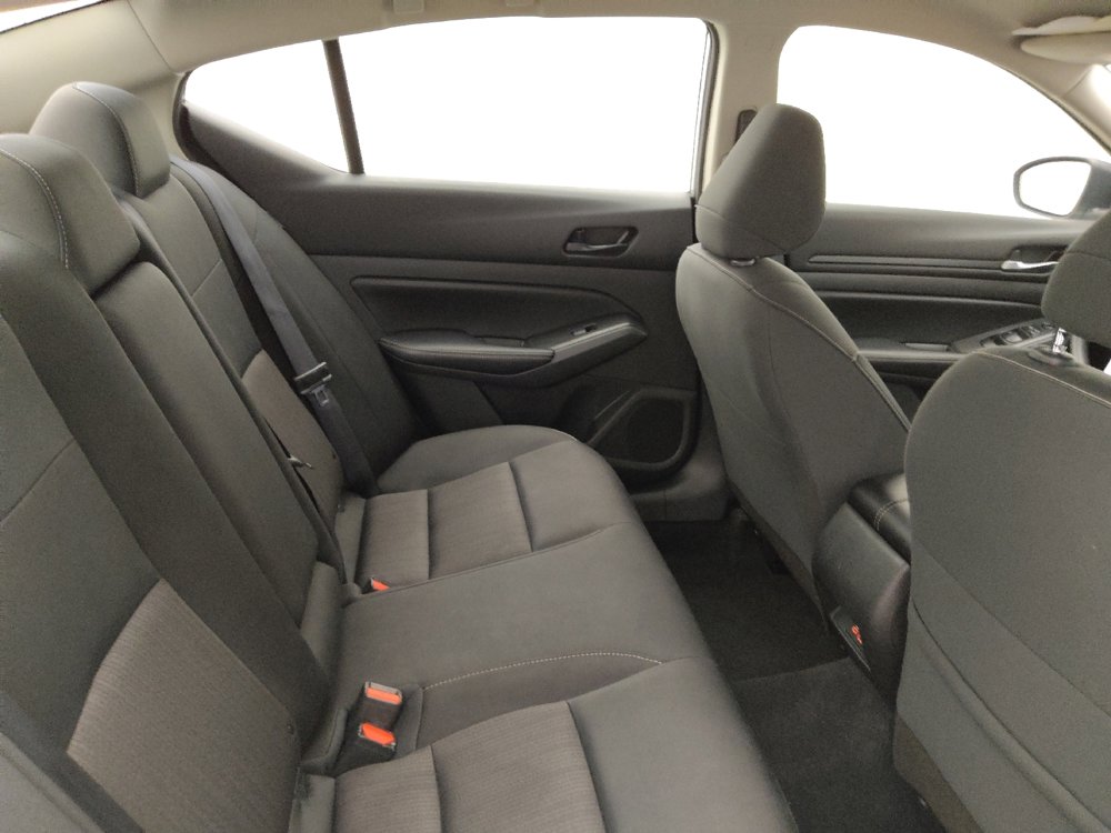 Used 2024 Nissan Altima 2.5 SV image 19