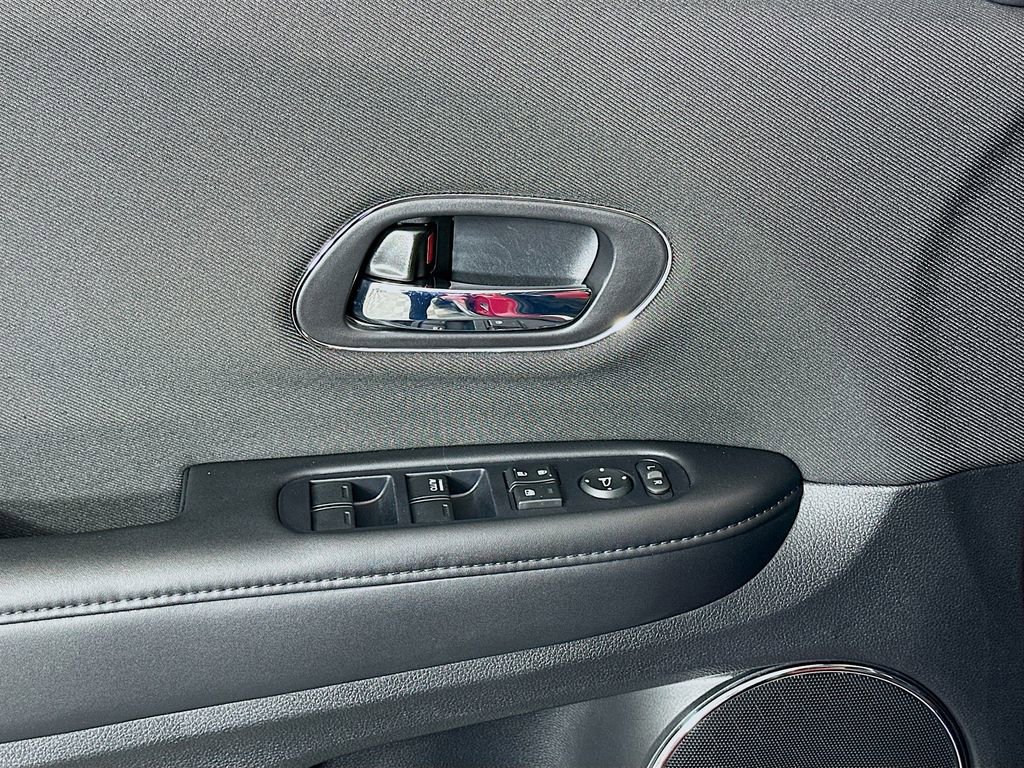 Used 2019 Honda HR-V EX image 17