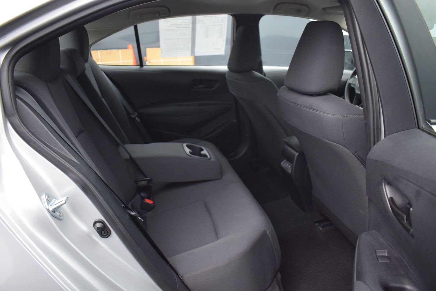 Used 2025 Toyota Corolla LE FWD image 11