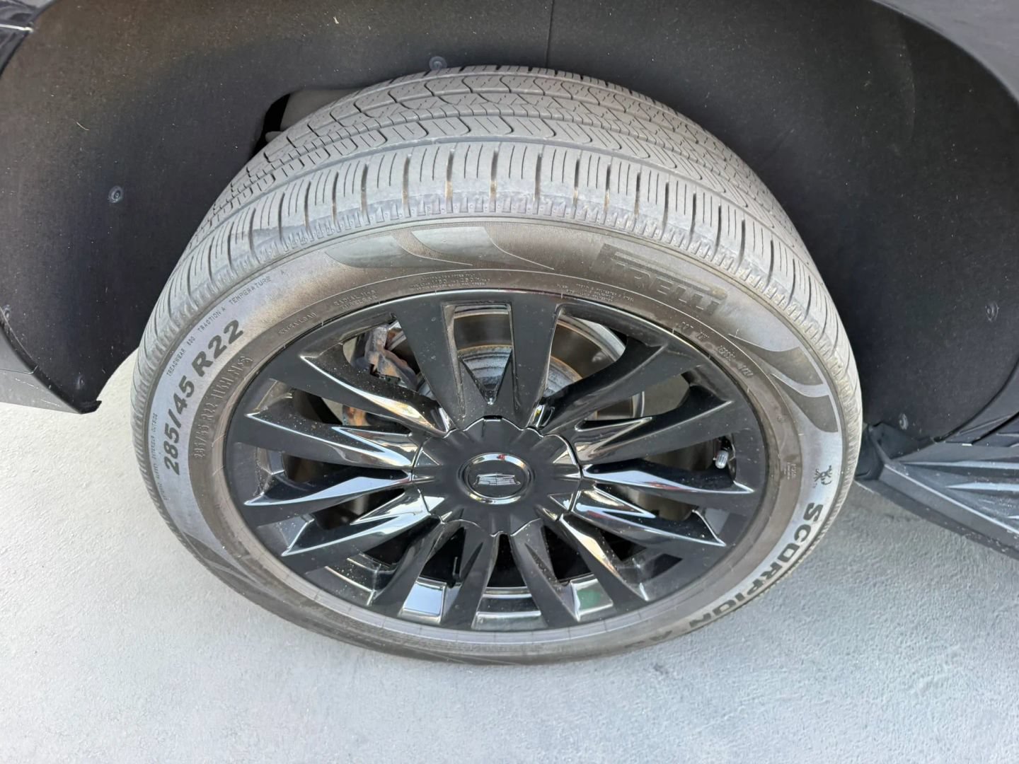 Used 2023 Cadillac Escalade Premium Luxury RWD image 41