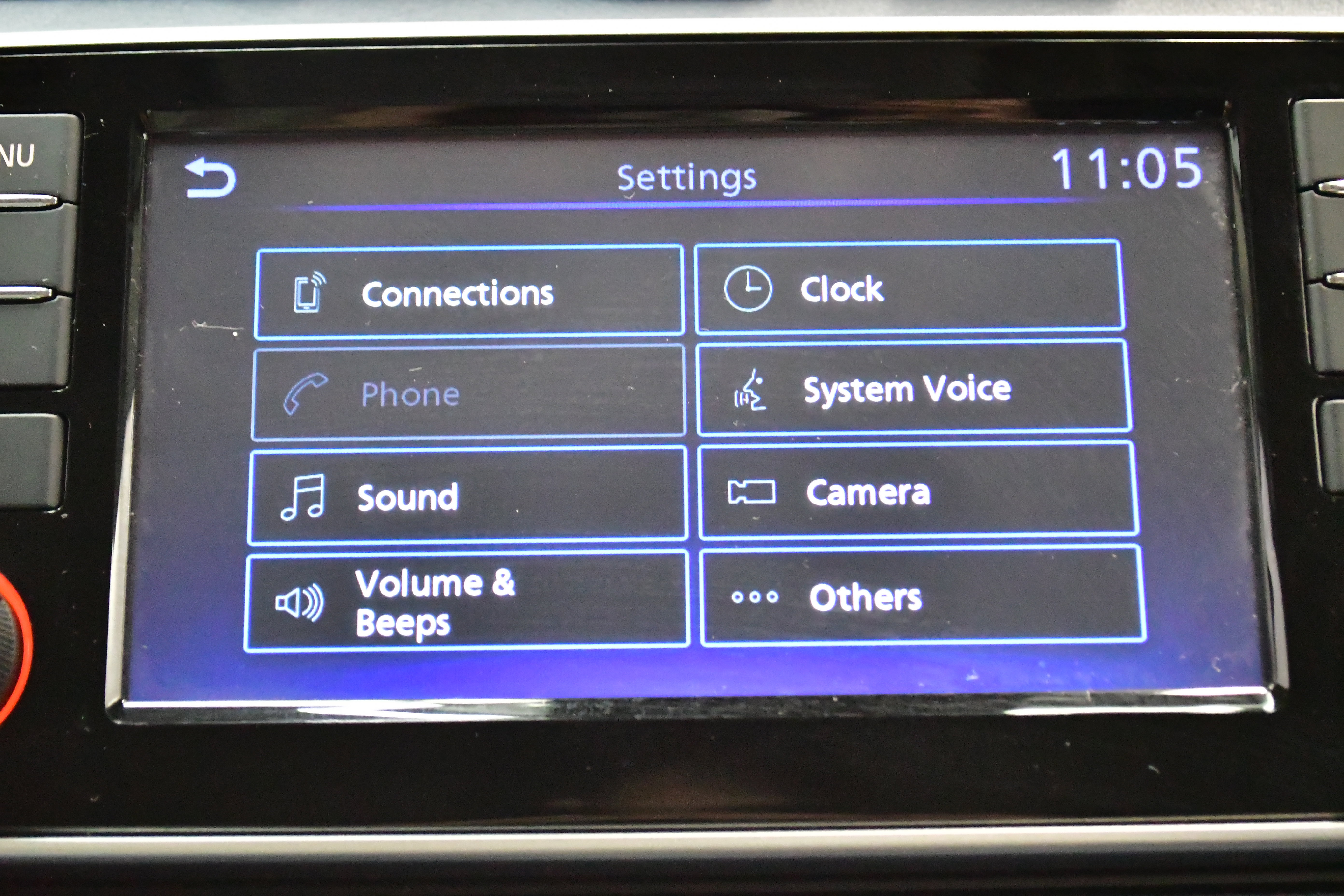 Used 2025 Nissan Versa SV image 46